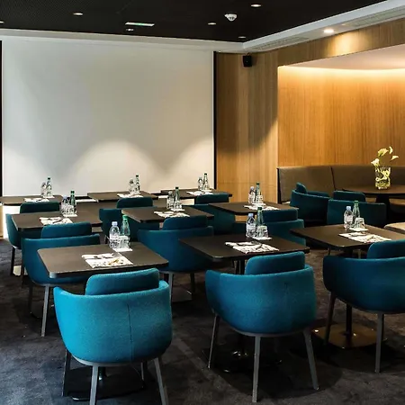 Mercure 17 Batignolles Hotel 4*