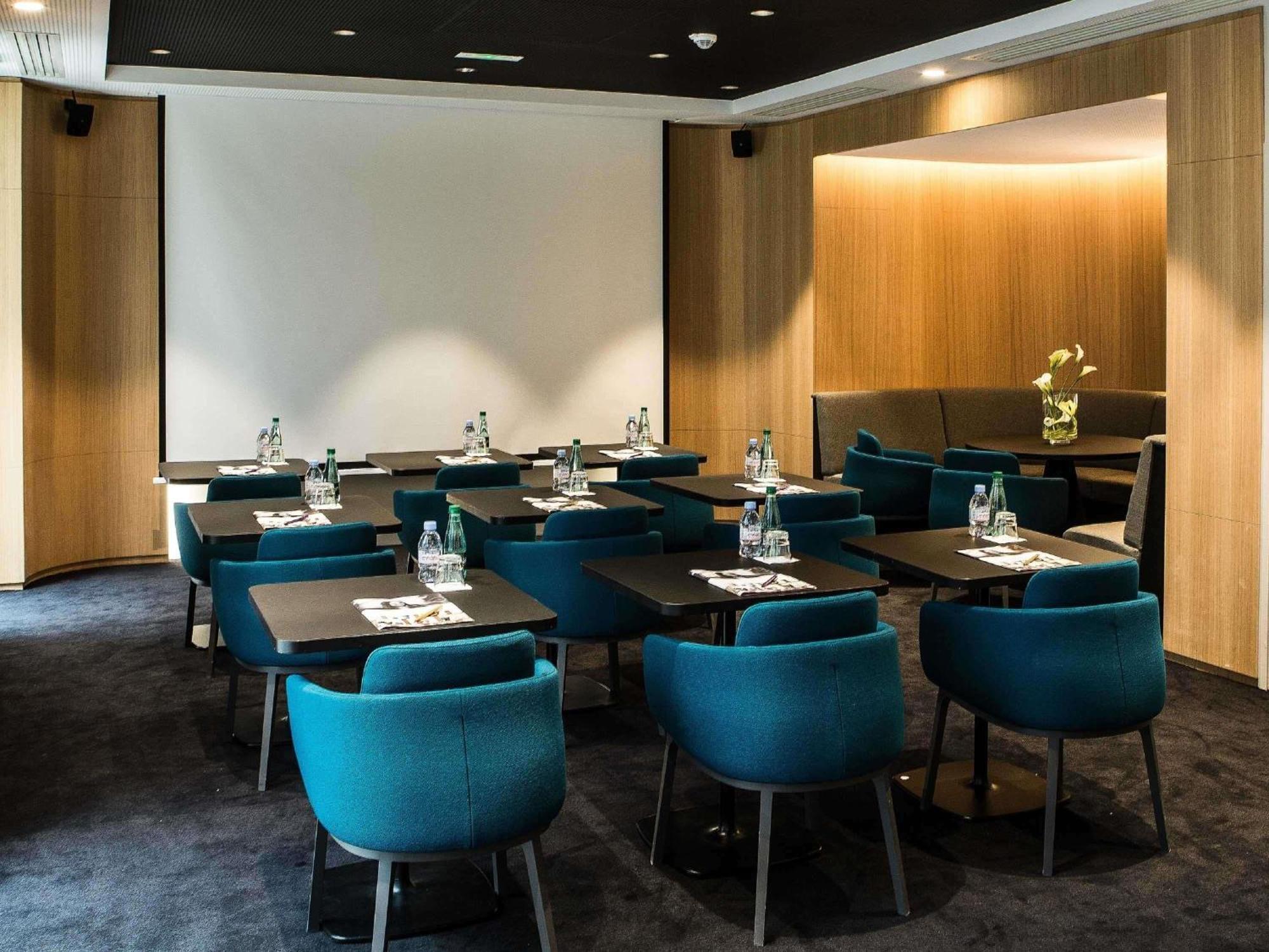 Mercure 17 Batignolles Hotel 4*