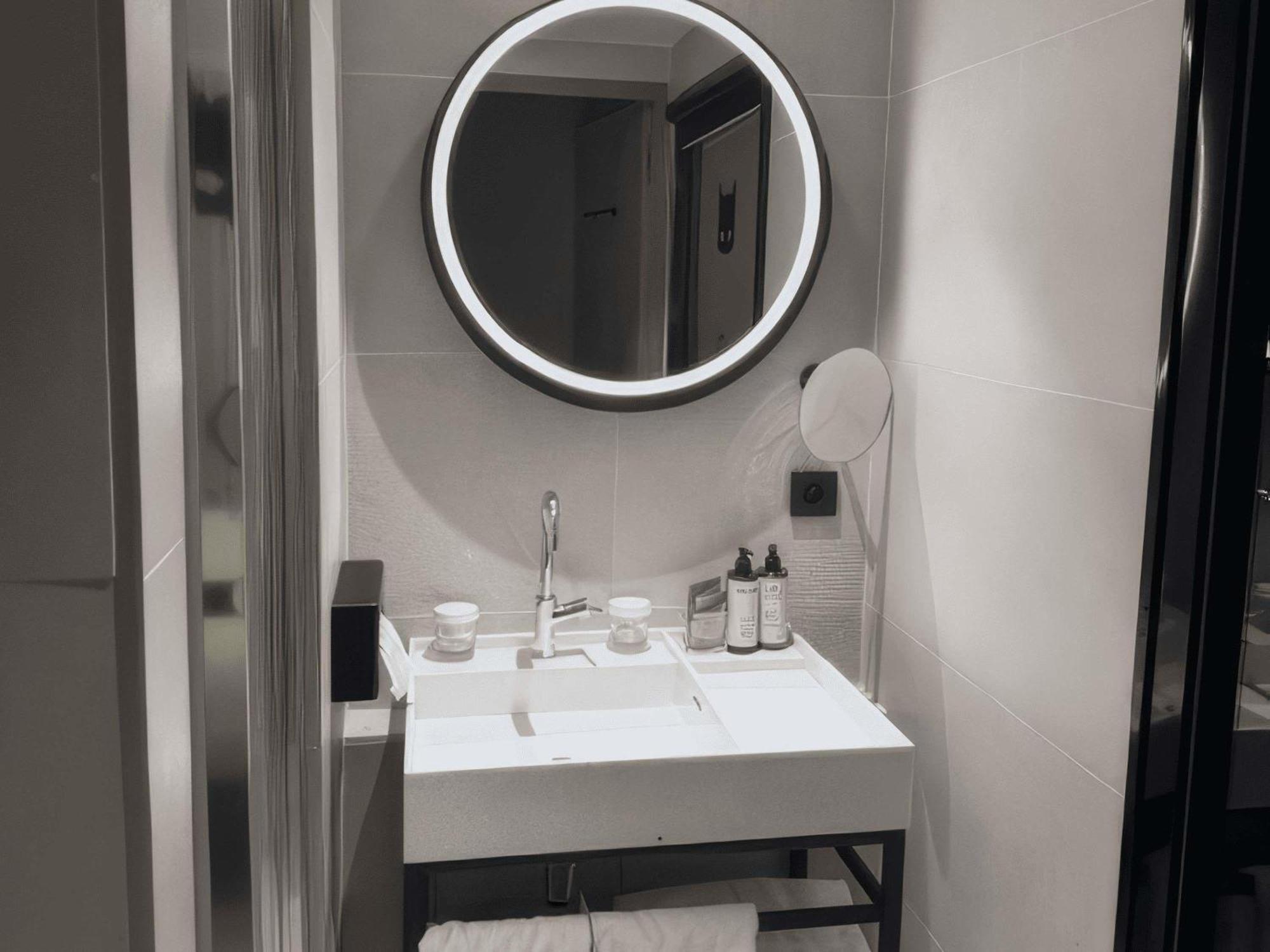 Mercure 17 Batignolles Parigi